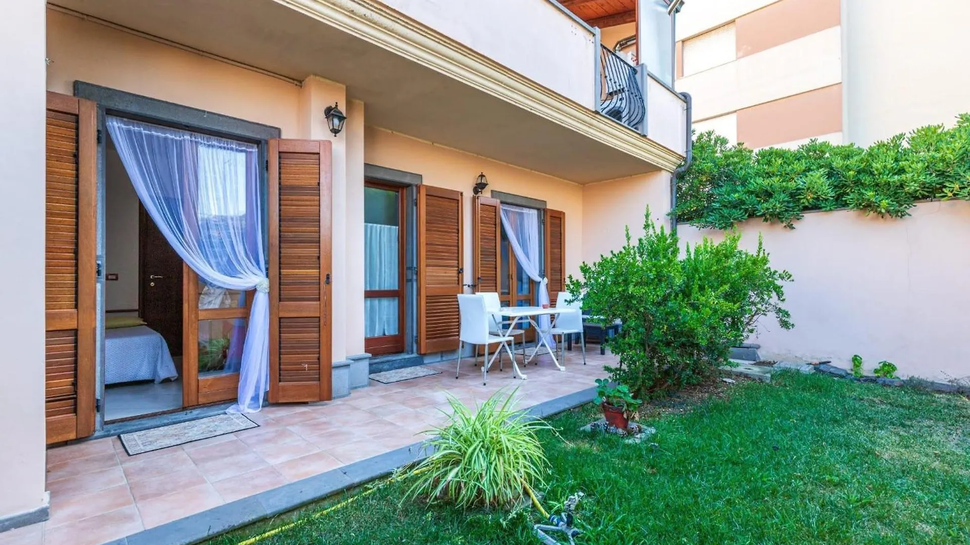 Casa Lilla 1 E 2 Apartment Oristano